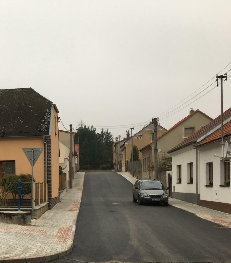 Podkrovi S Koupelnou Svinarov 외부 사진